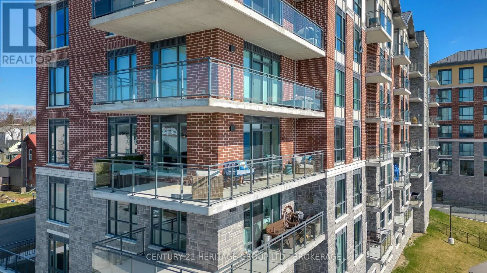 321 - 129B SOUTH STREET, #321