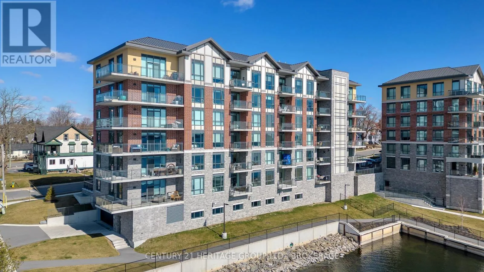 321 - 129B SOUTH STREET, #321