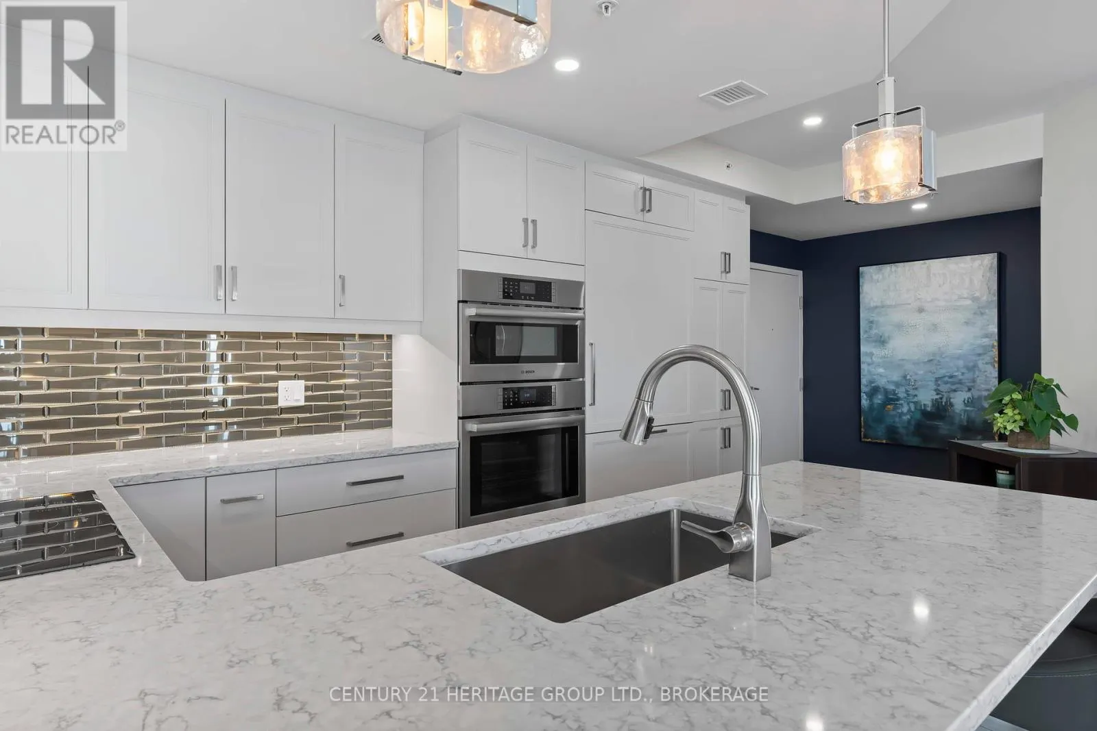 321 - 129B SOUTH STREET, #321