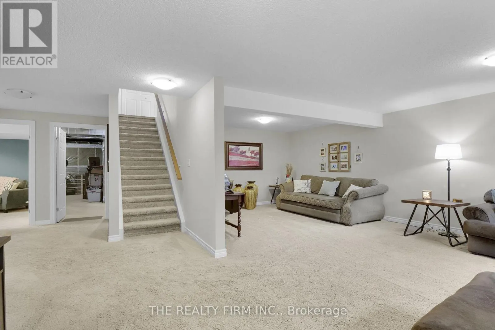 120 PEACH TREE BOULEVARD