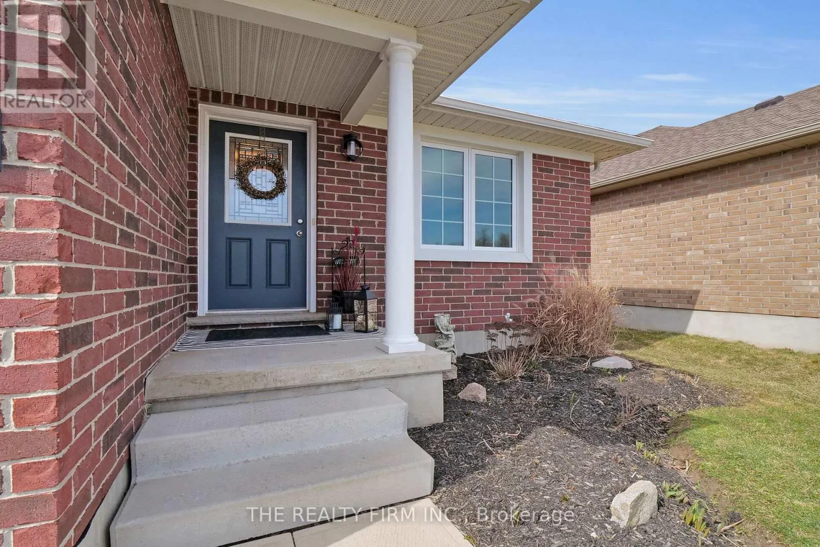 120 PEACH TREE BOULEVARD