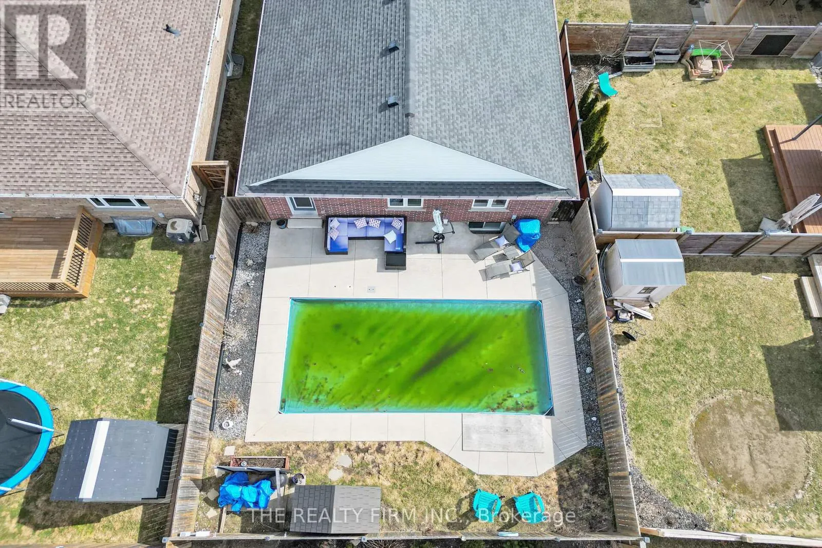 120 PEACH TREE BOULEVARD