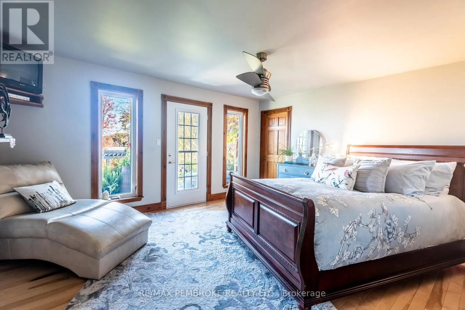 11 FAIRWAY DRIVE