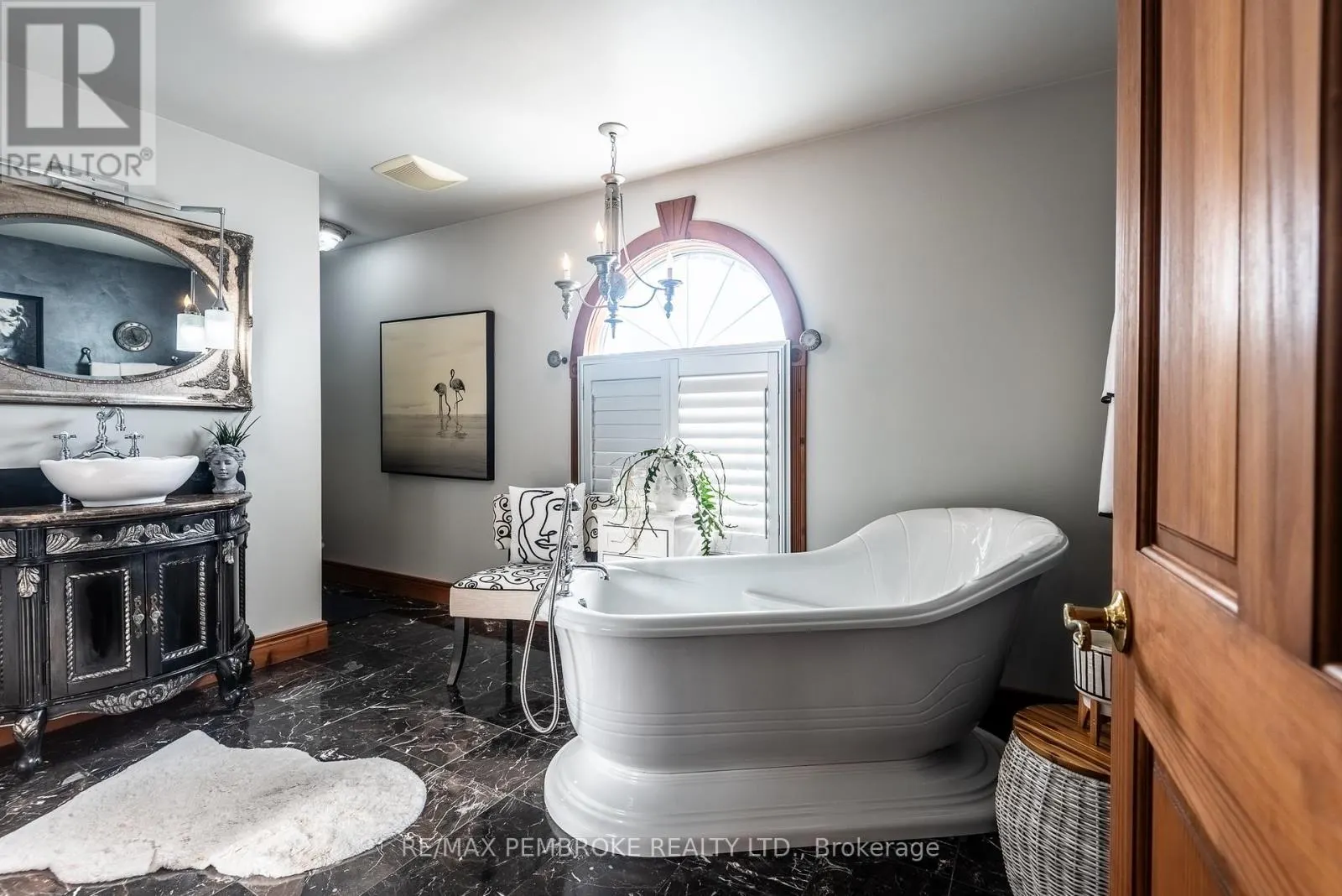 11 FAIRWAY DRIVE