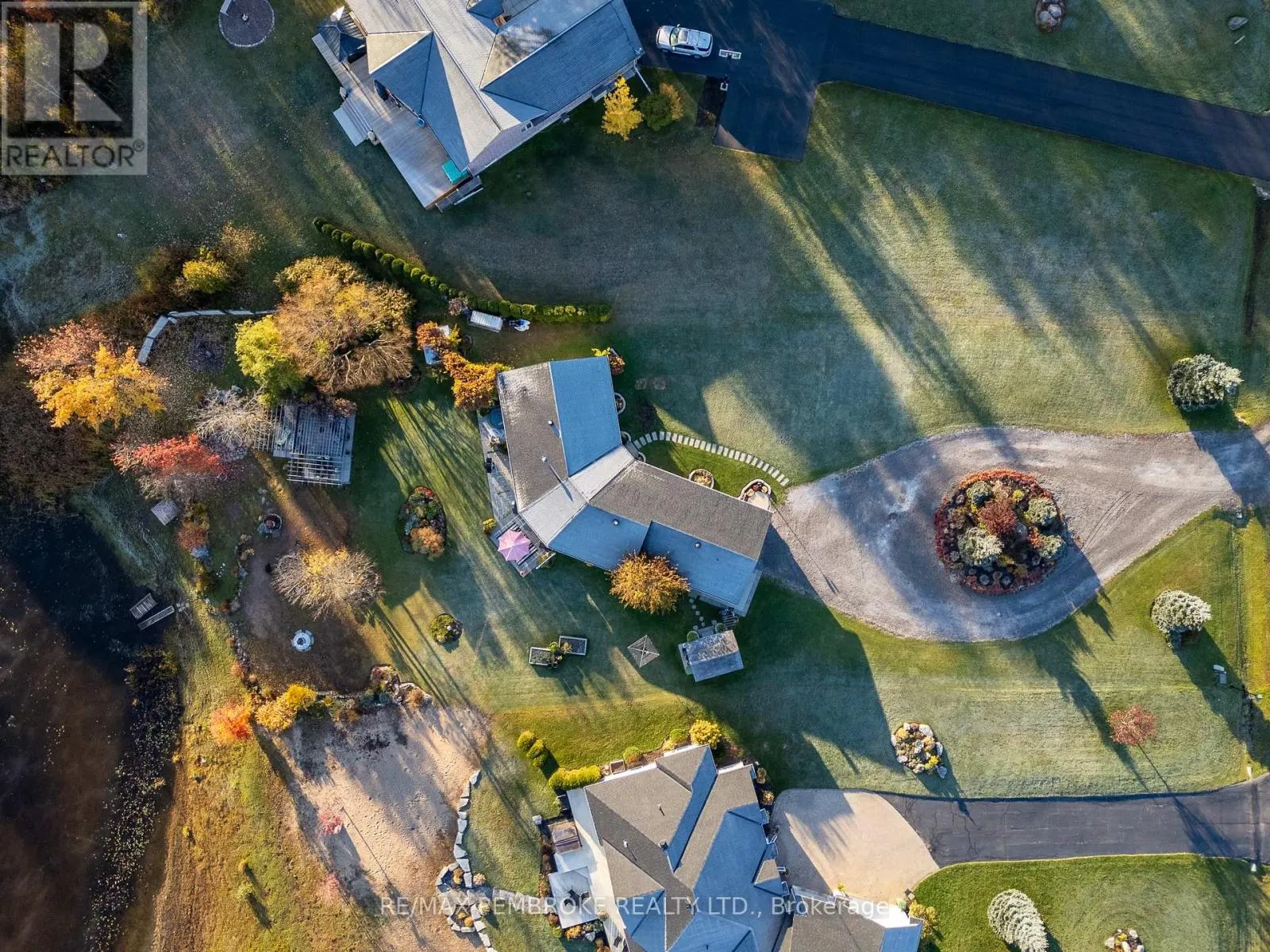 11 FAIRWAY DRIVE