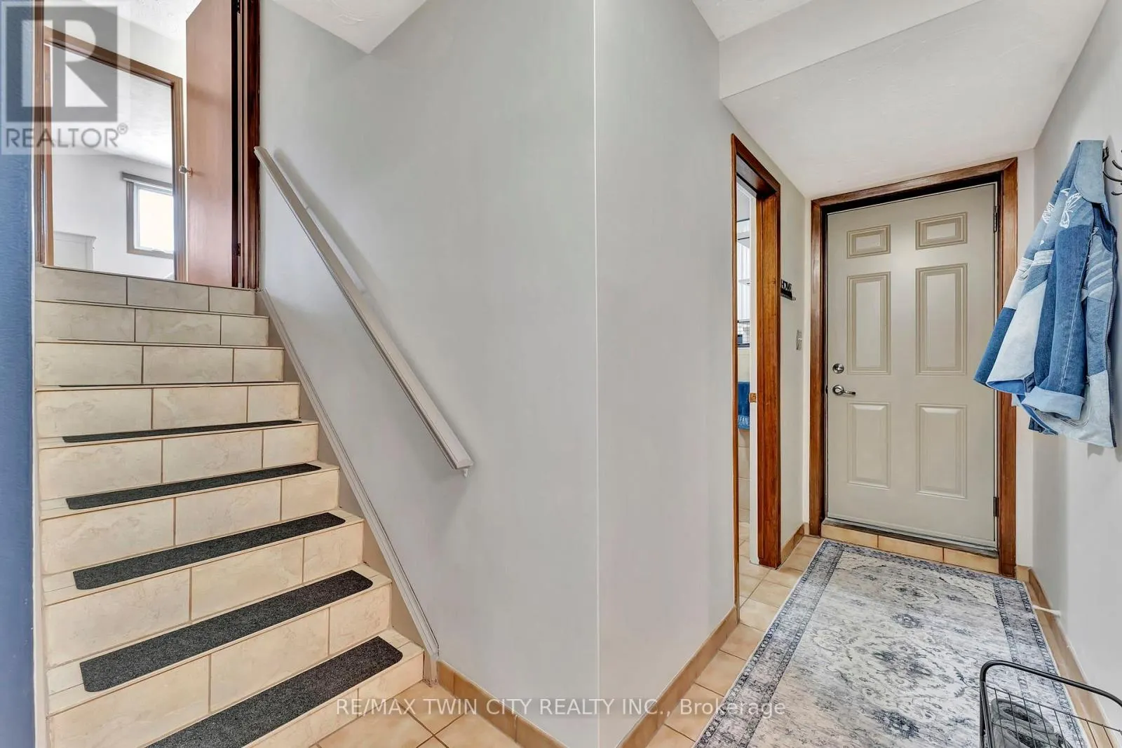 18 SPRUCEHILL DRIVE