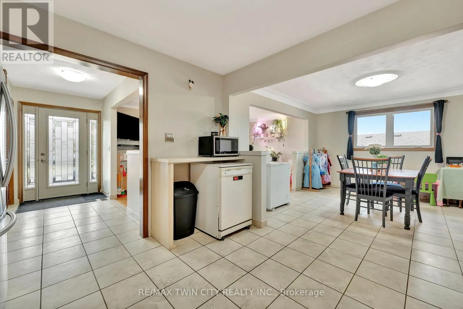 18 SPRUCEHILL DRIVE