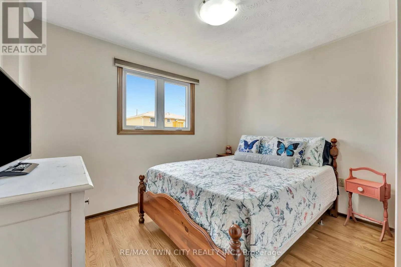 18 SPRUCEHILL DRIVE