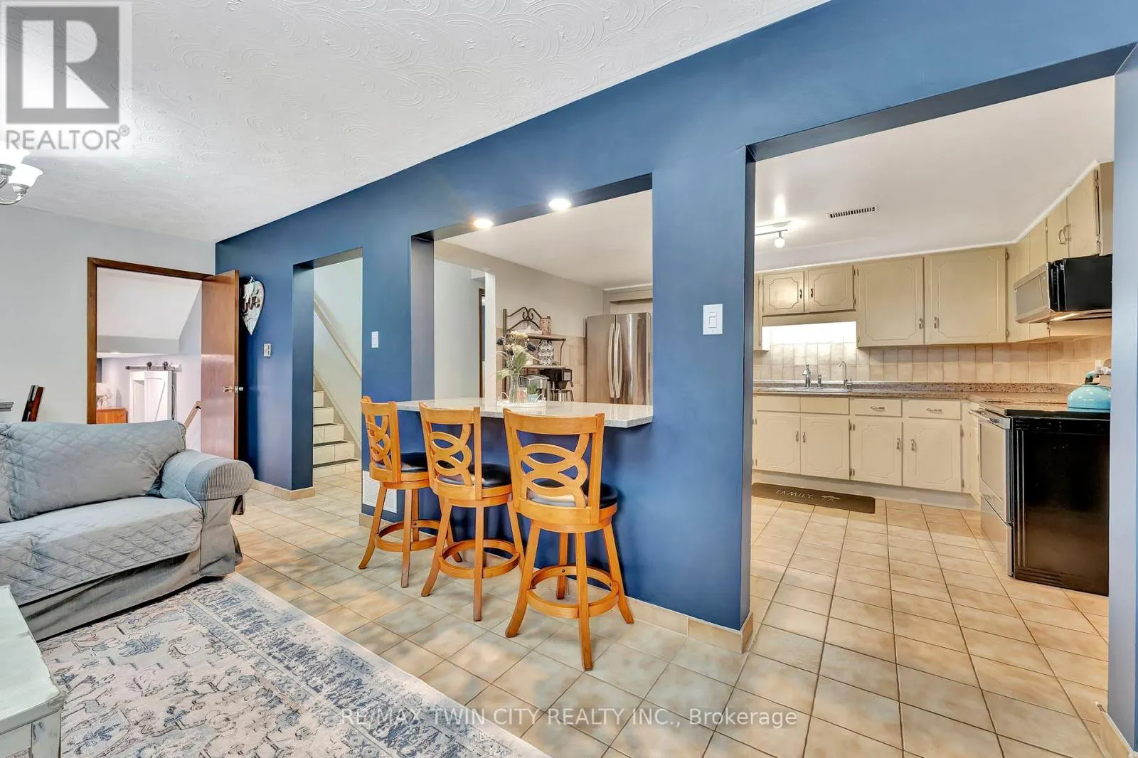 18 SPRUCEHILL DRIVE