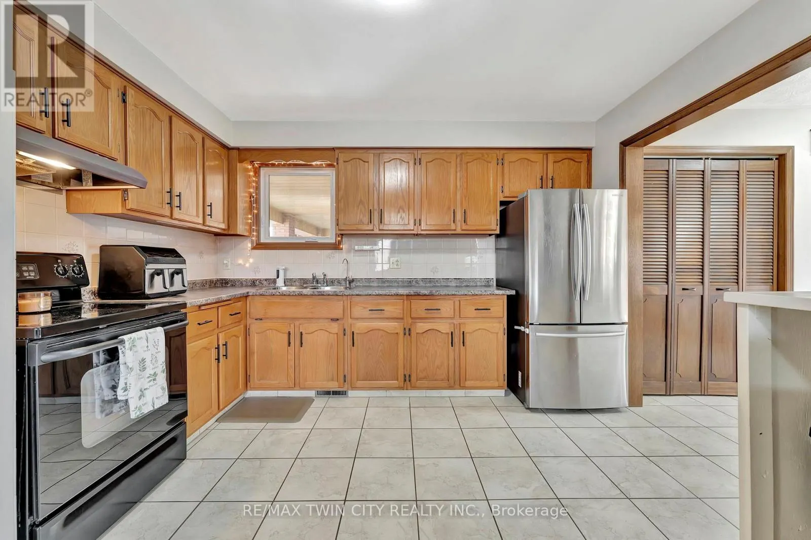 18 SPRUCEHILL DRIVE