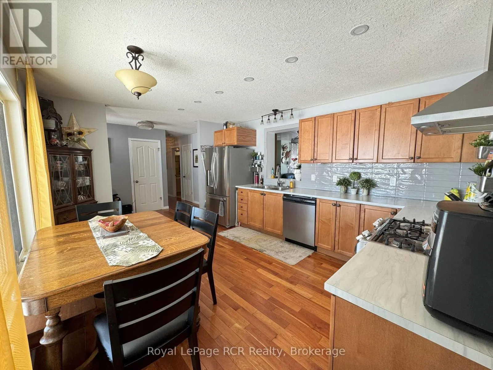 409155 GREY RD 4