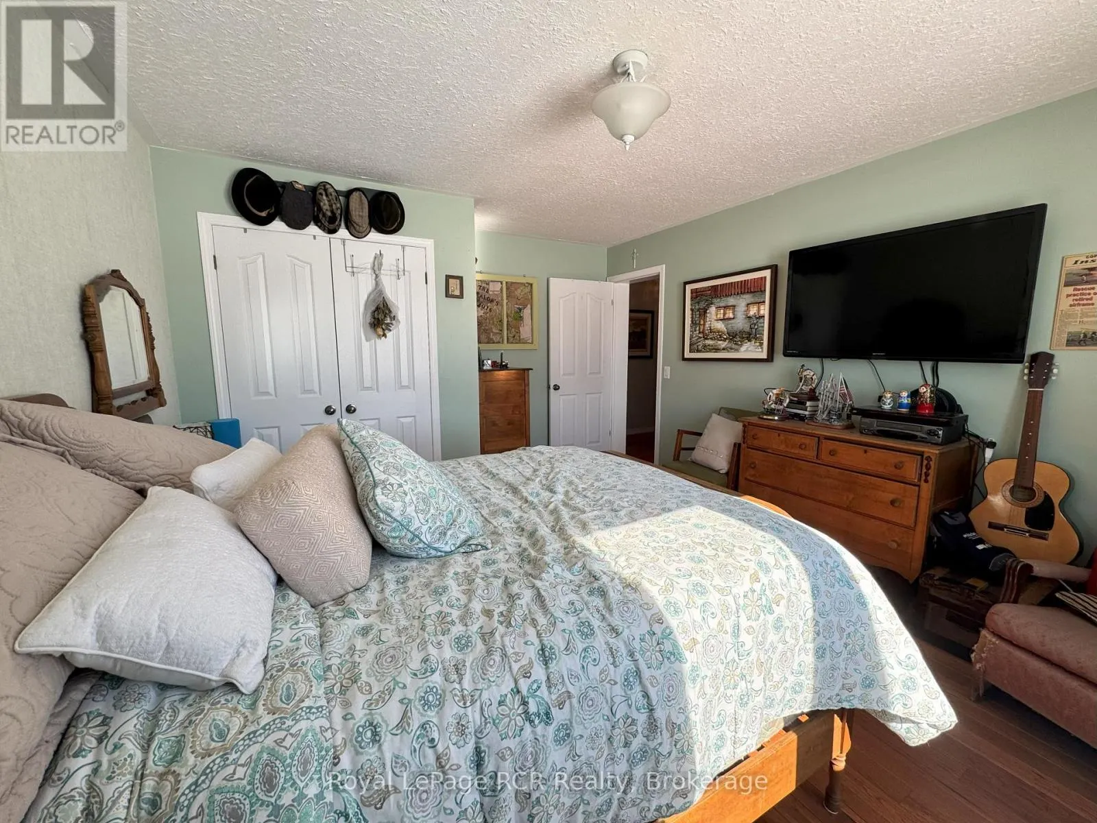 409155 GREY RD 4