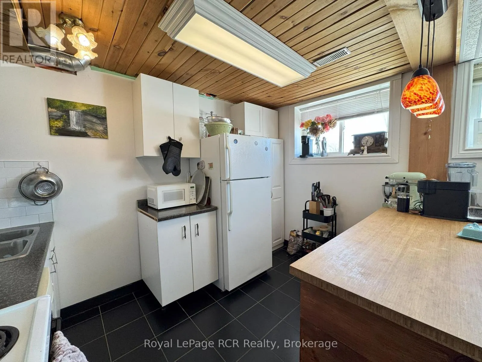 409155 GREY RD 4