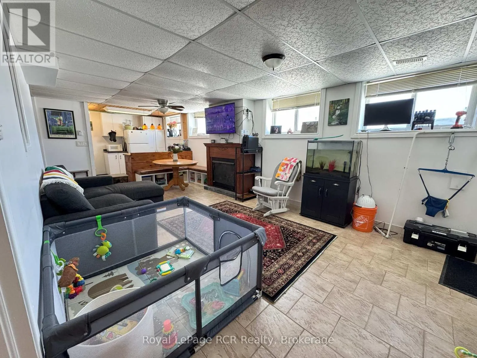 409155 GREY RD 4