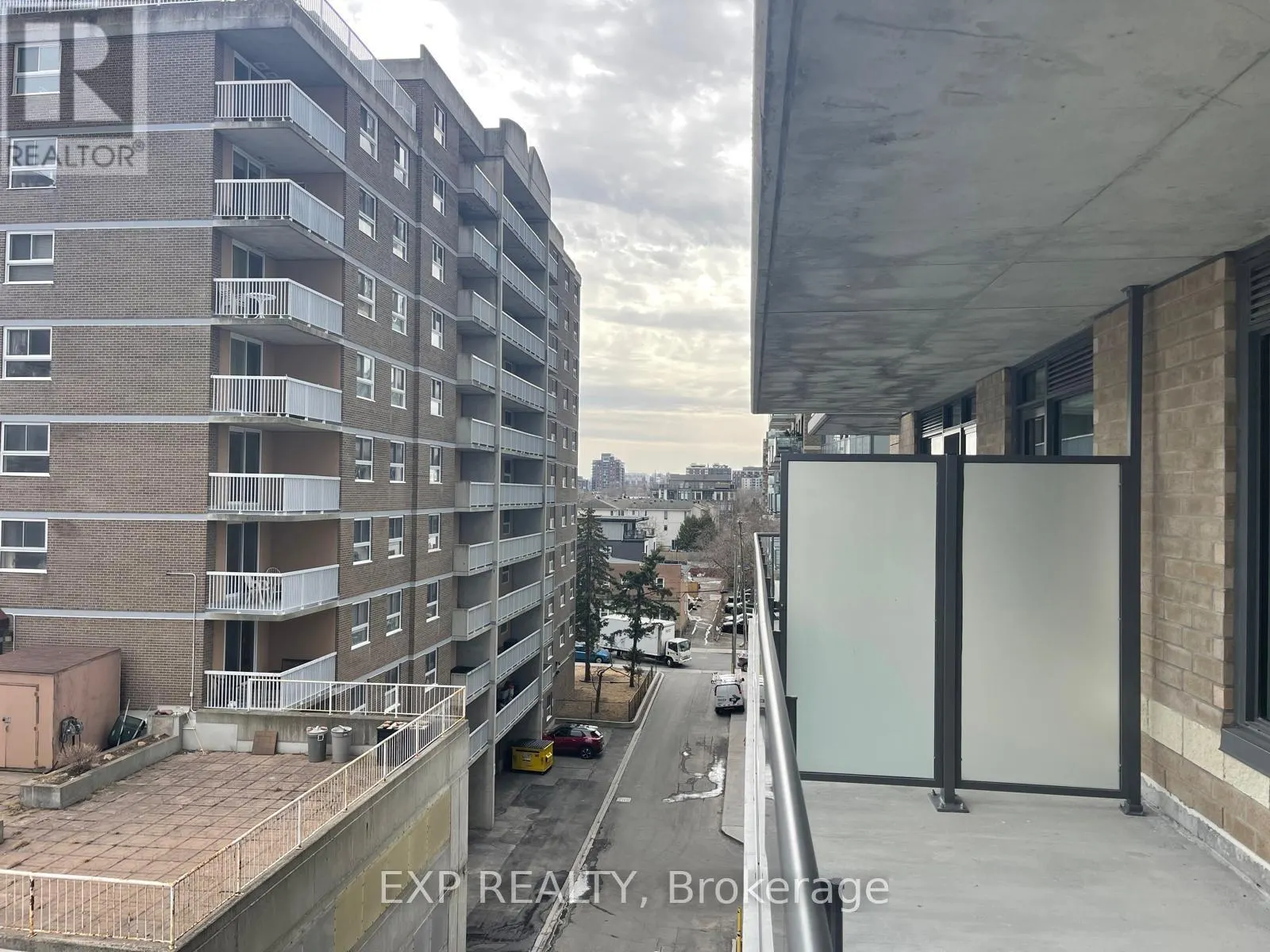 505 - 99 PARKDALE AVENUE