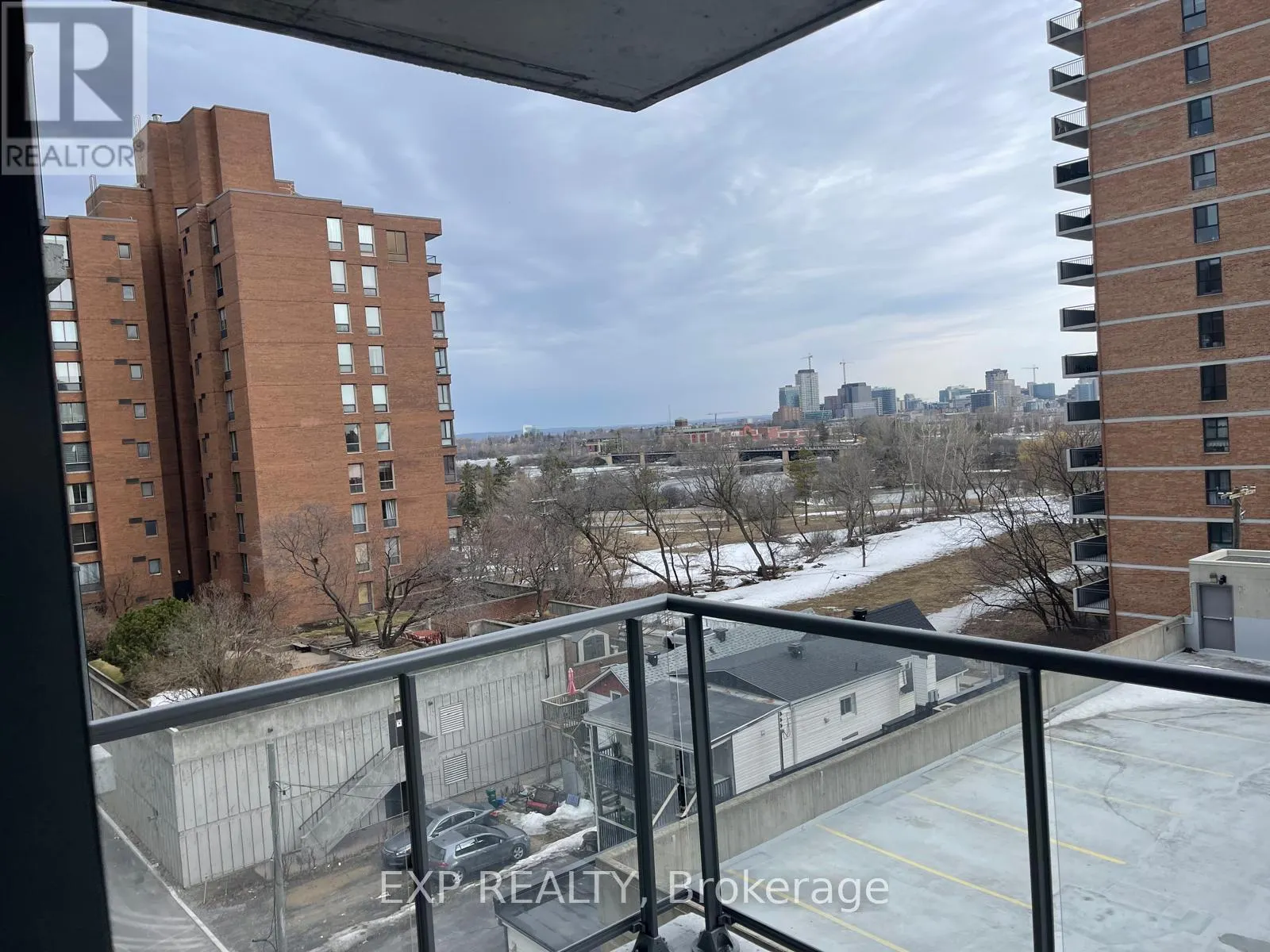 505 - 99 PARKDALE AVENUE