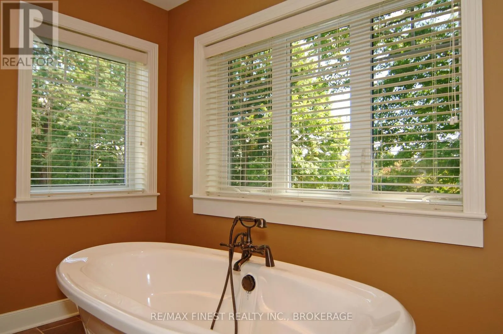10-3 - 532 10TH CONCESSION ROAD, #10-3