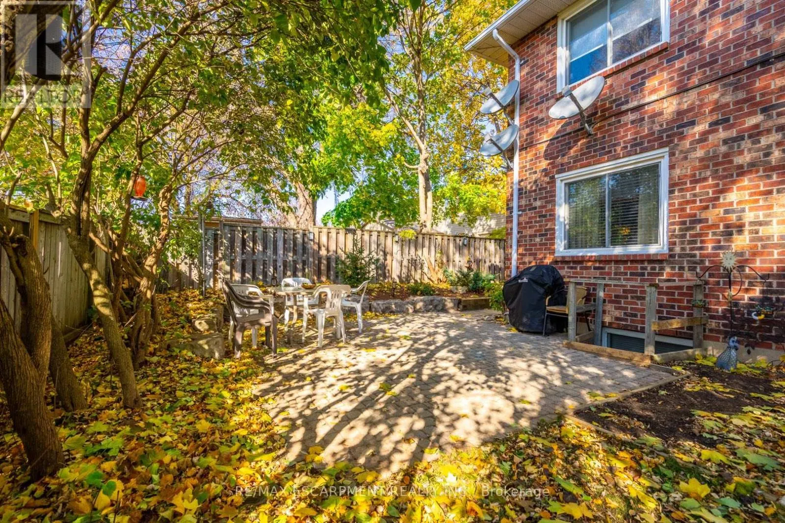 81 HAMILTON STREET N