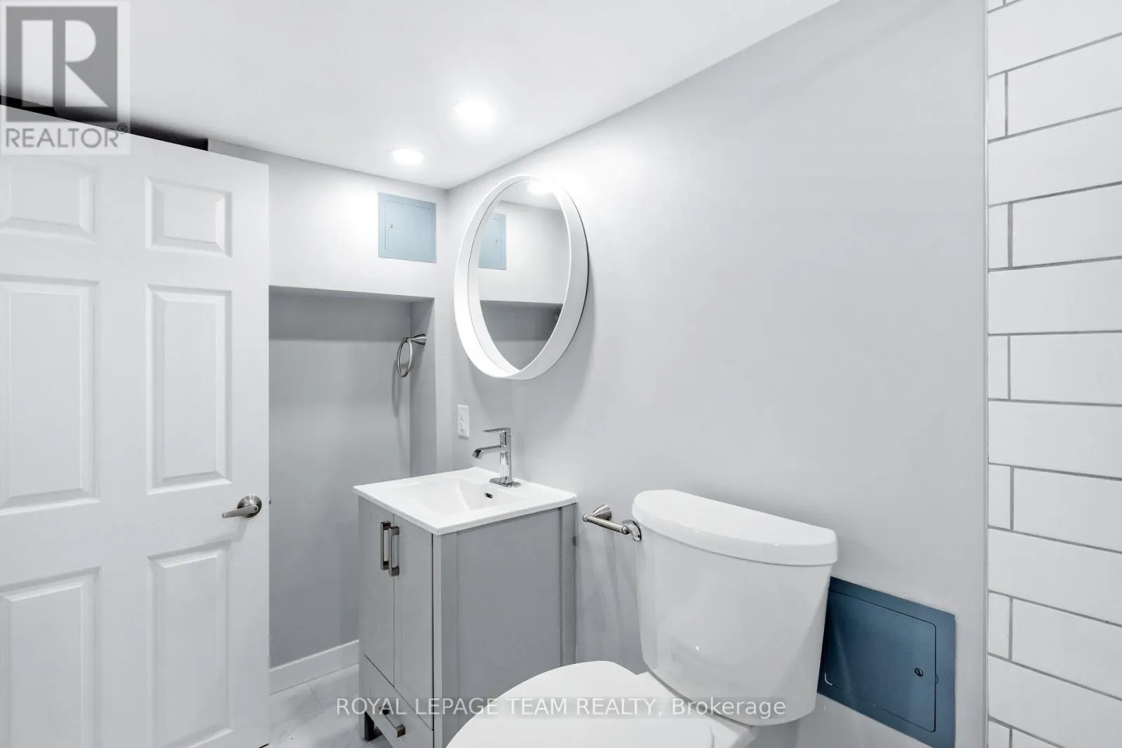 7 - 883 SOMERSET STREET W