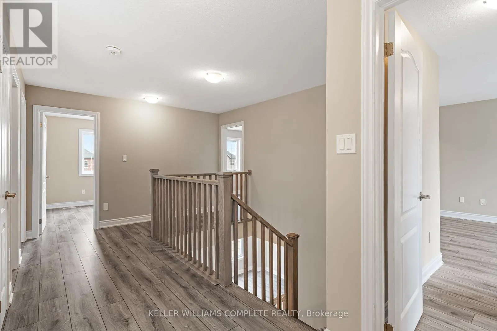 15 VENTURE WAY