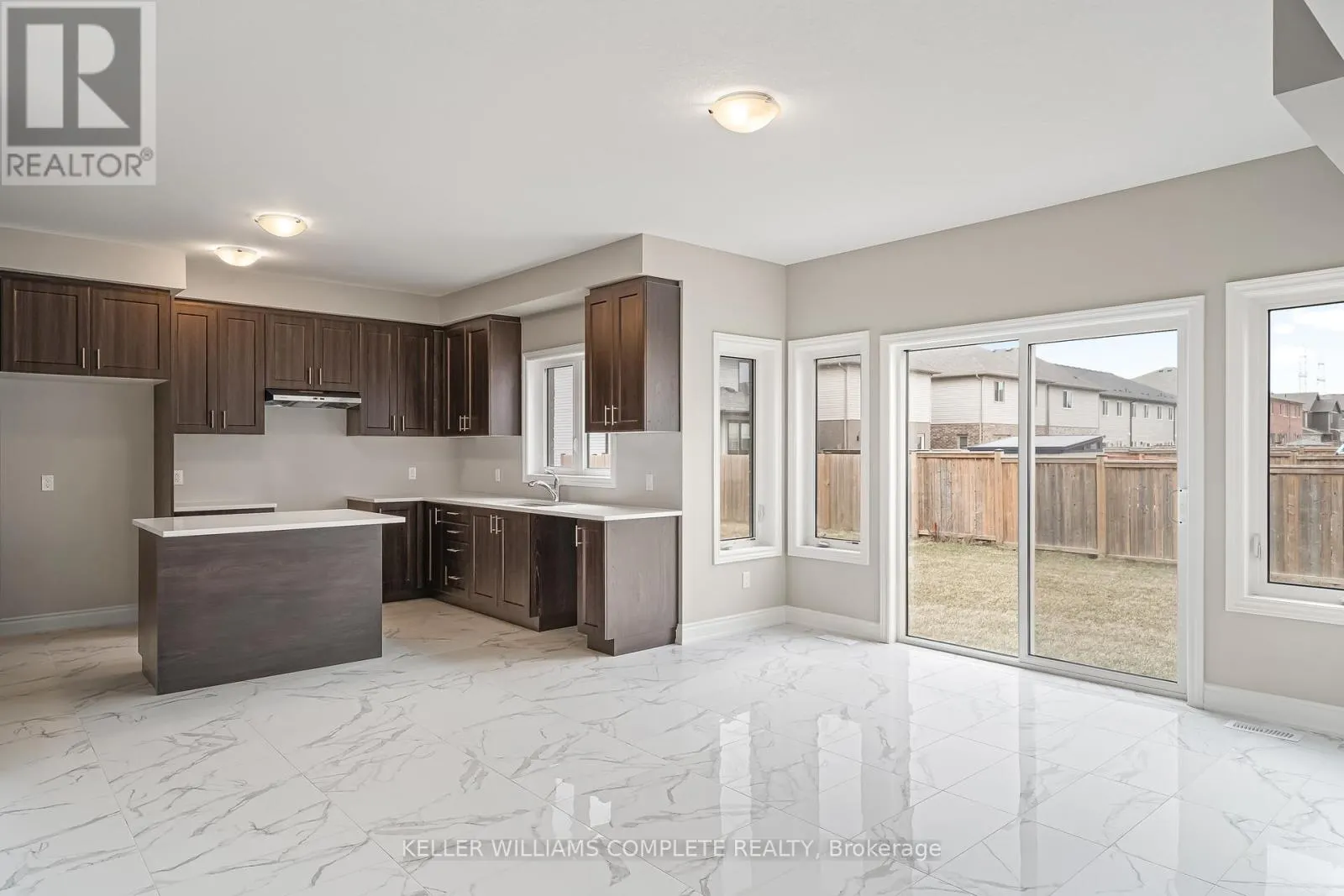 15 VENTURE WAY