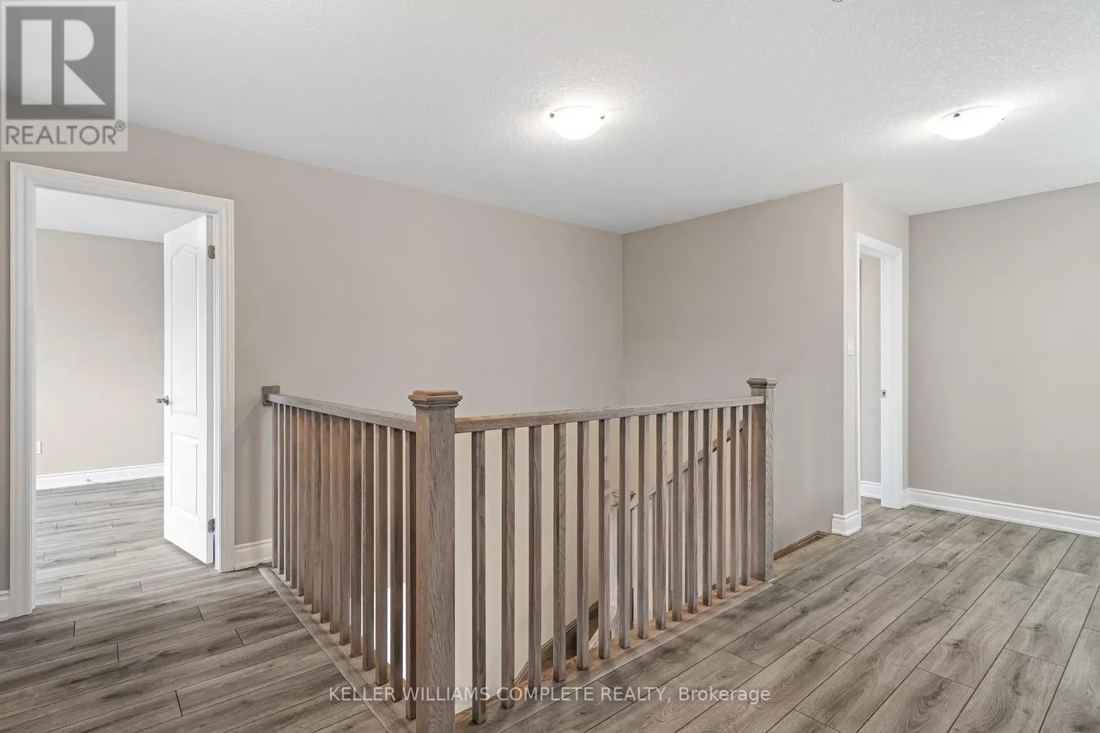 15 VENTURE WAY