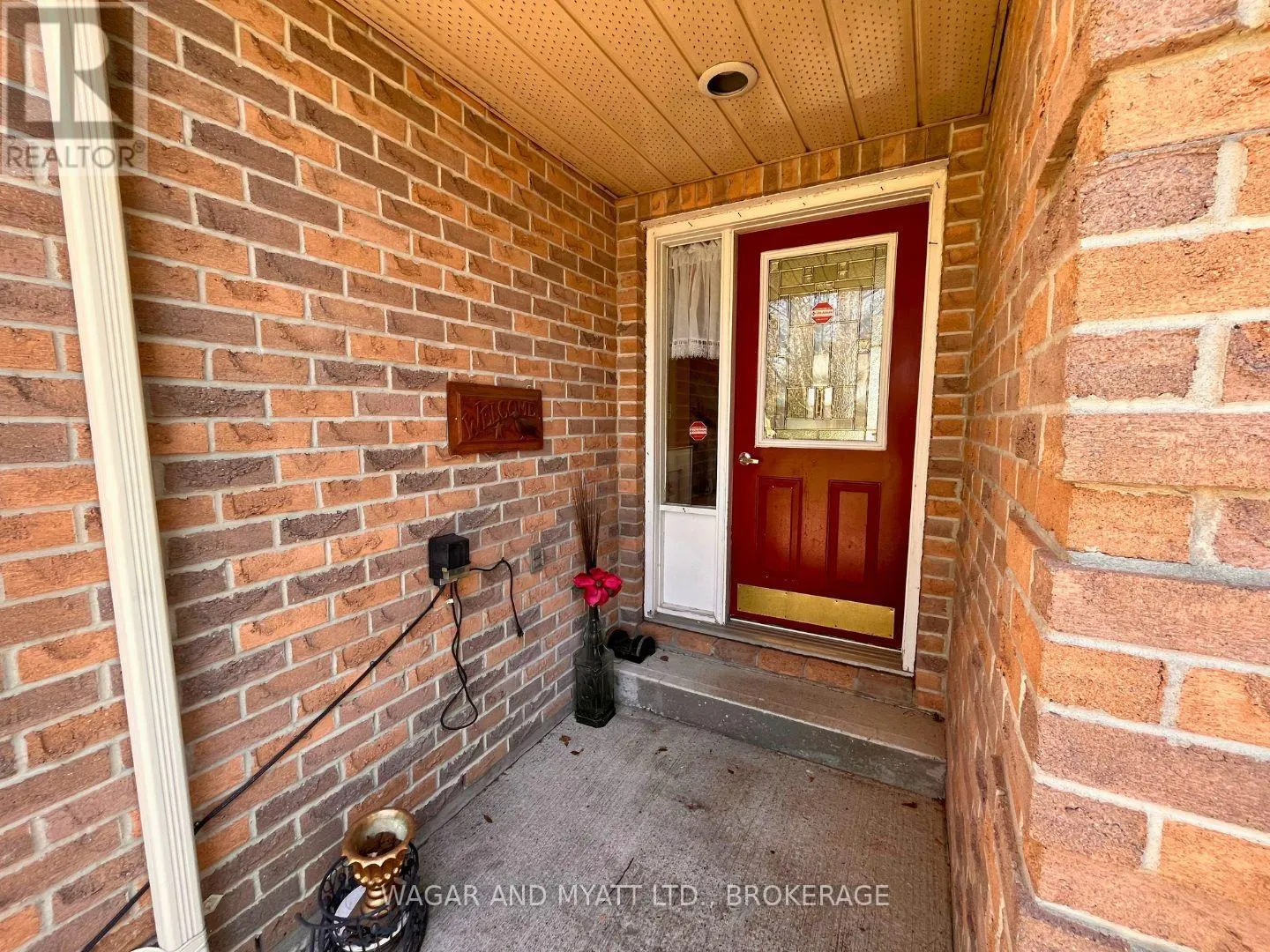 63 SOUTHWOOD CRESCENT N