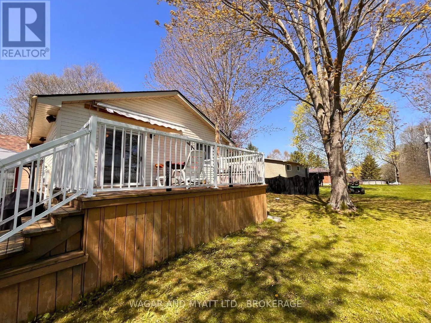 63 SOUTHWOOD CRESCENT N