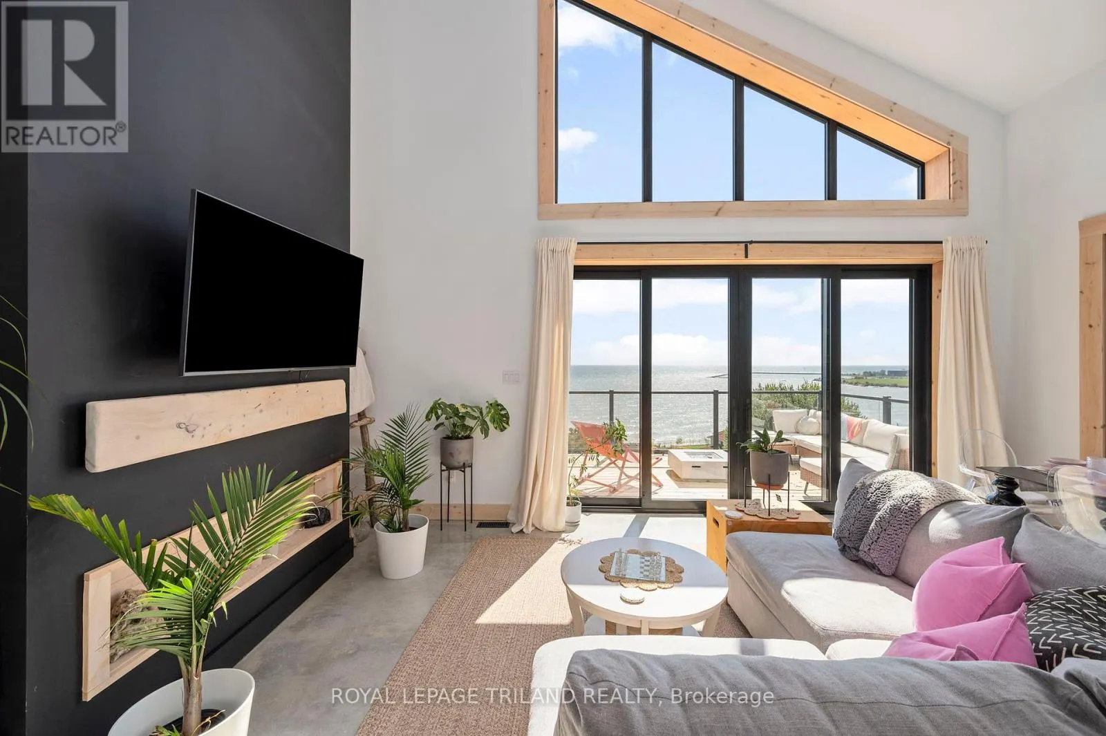 164 BRAYSIDE STREET