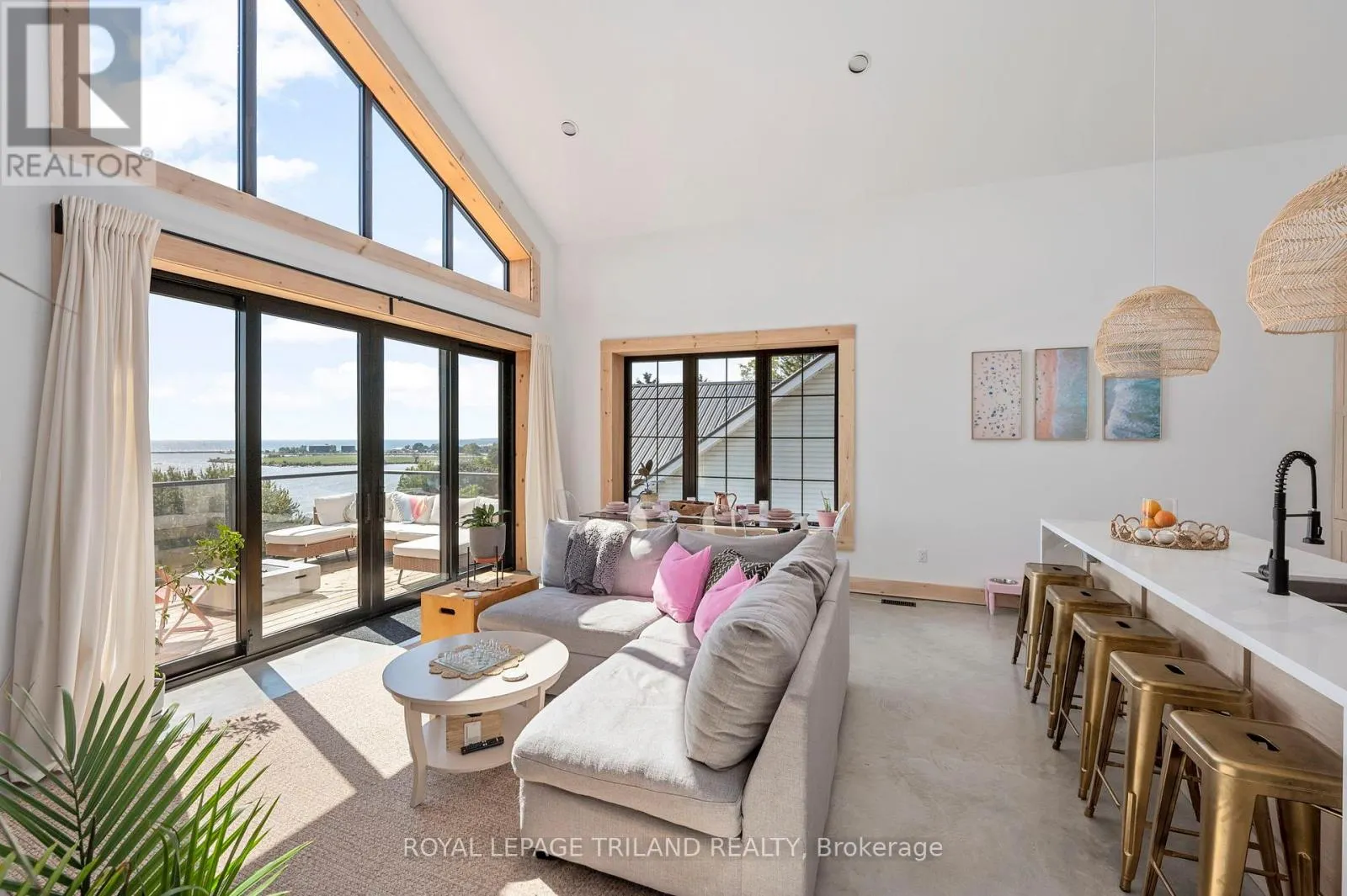 164 BRAYSIDE STREET