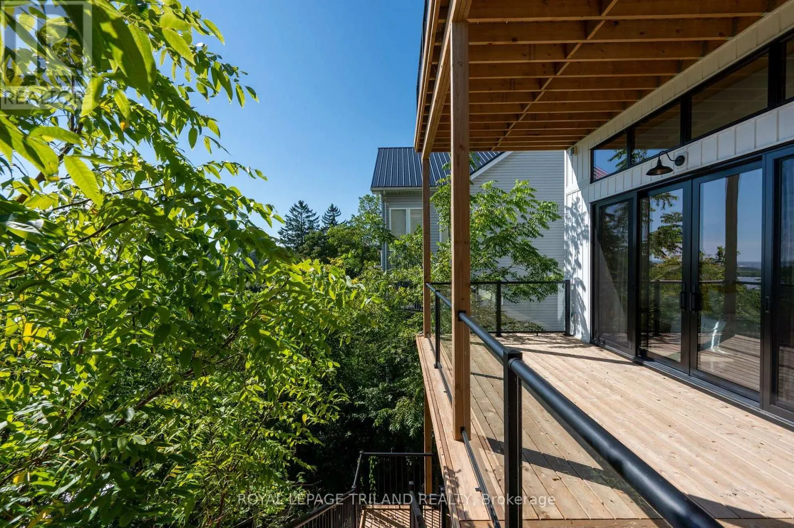 164 BRAYSIDE STREET