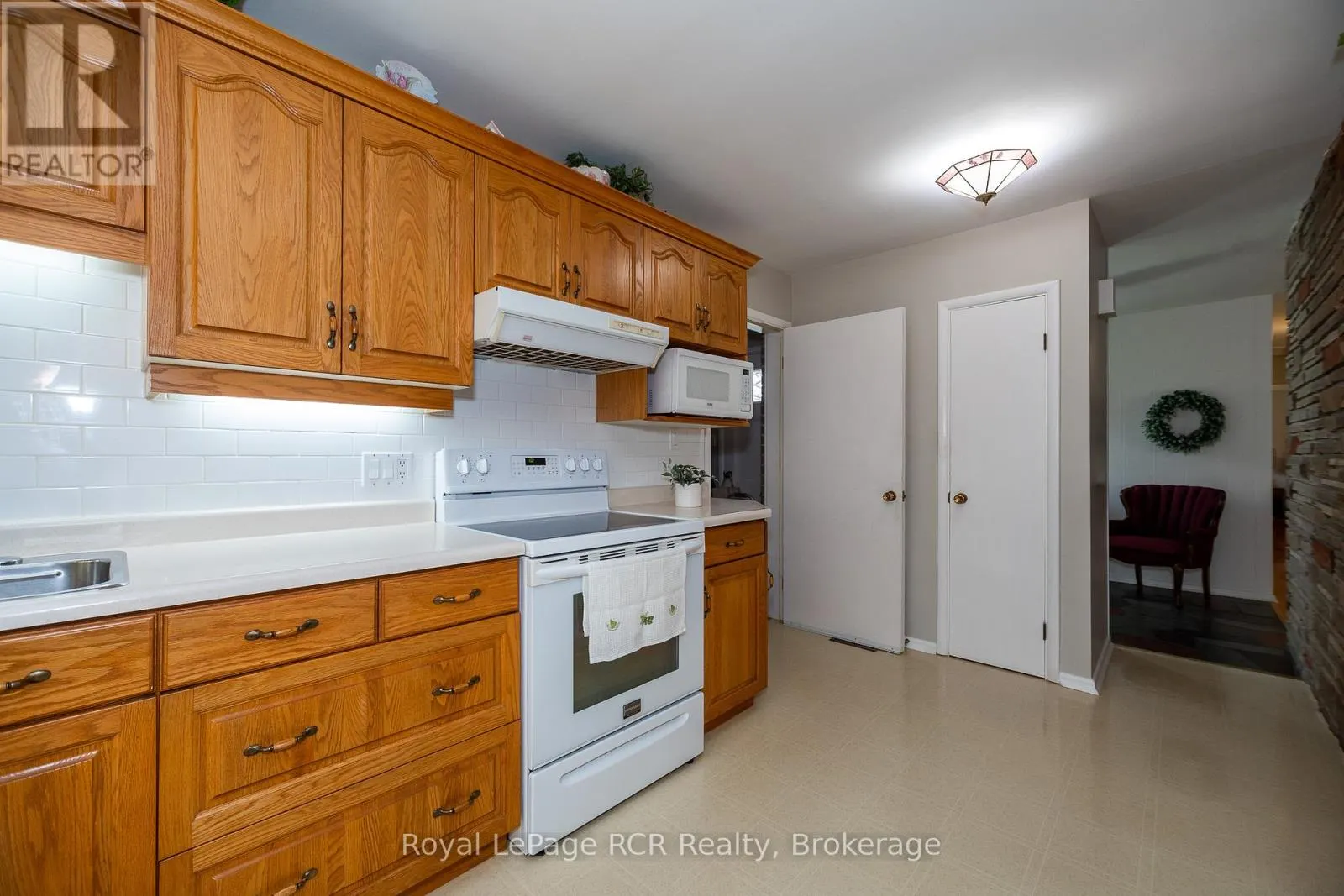 149 7TH AVENUE E
