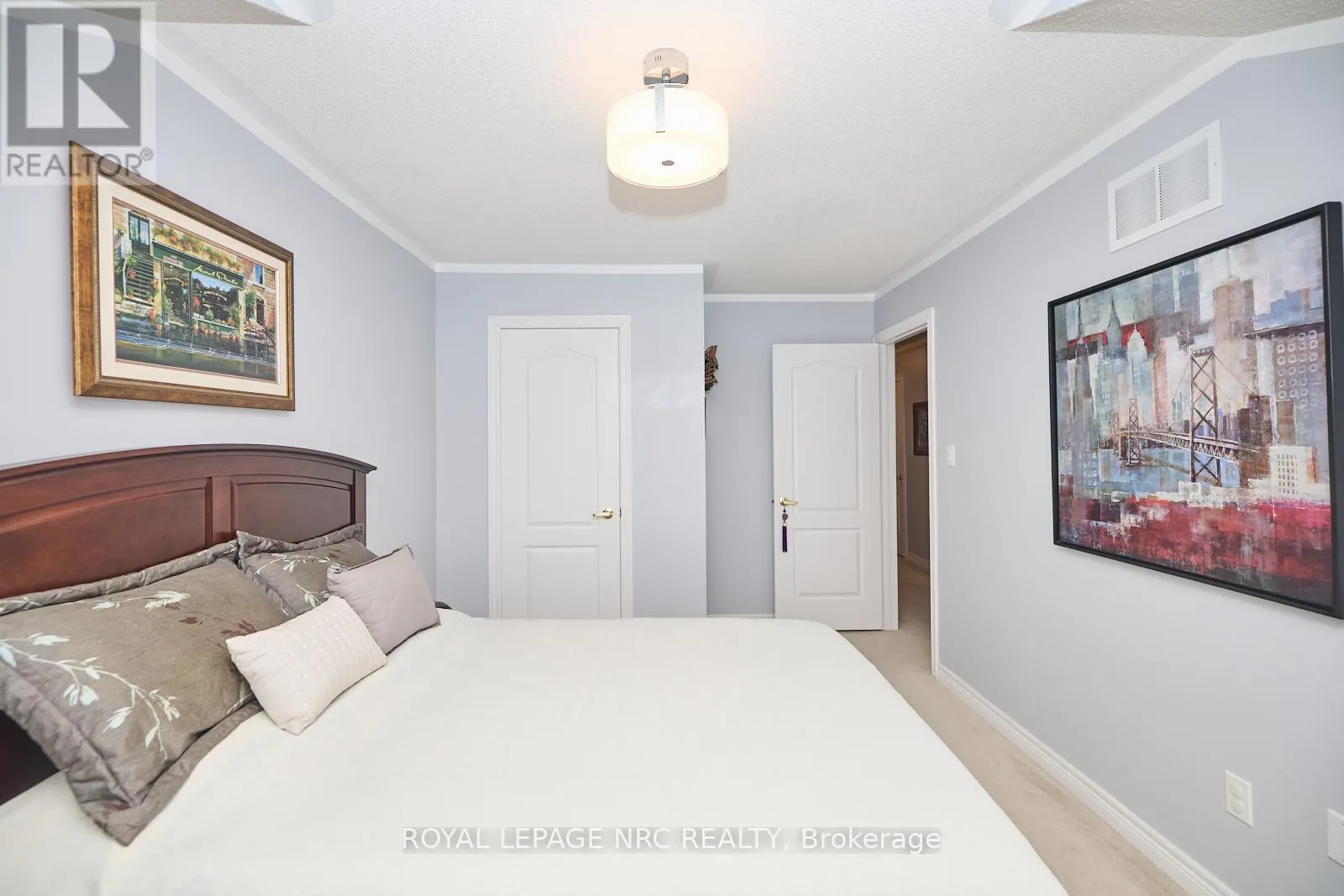 4 ALEX GRANT PLACE
