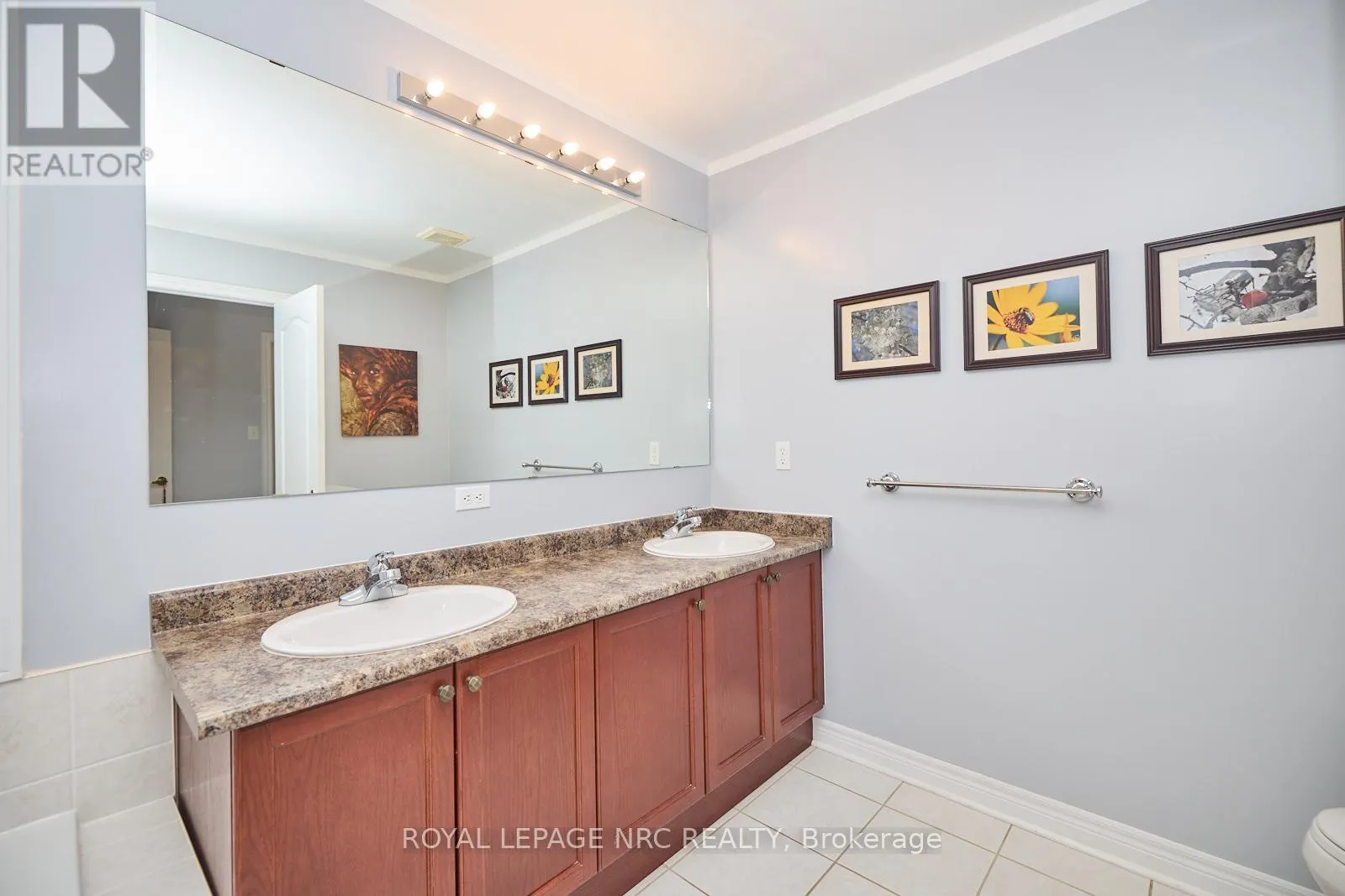 4 ALEX GRANT PLACE