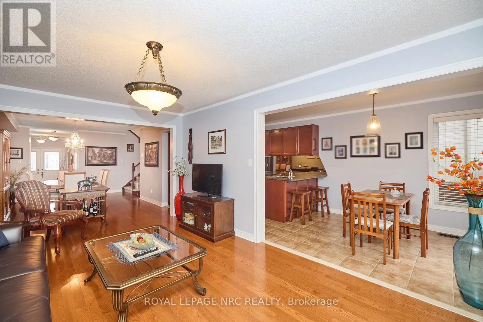 4 ALEX GRANT PLACE