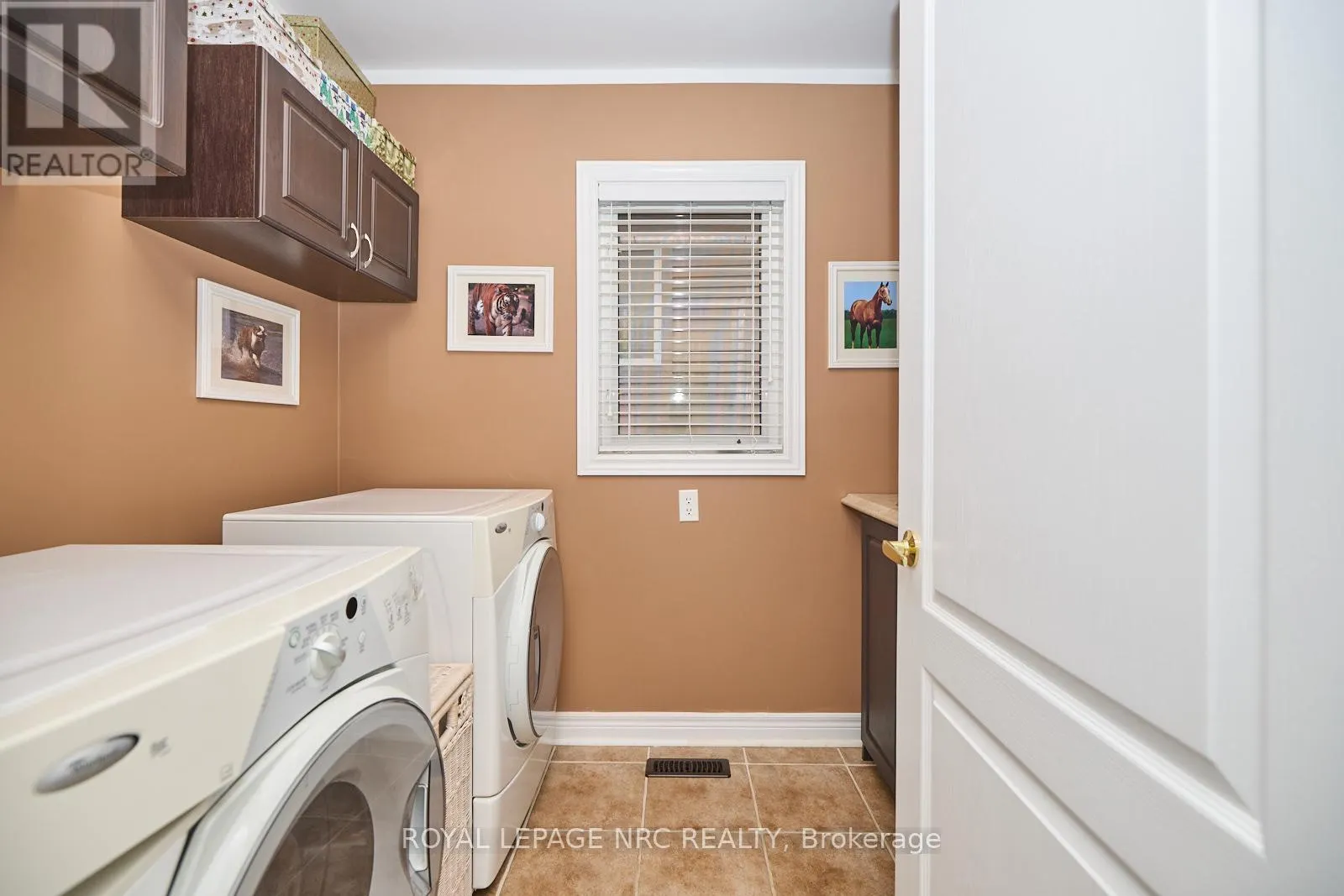 4 ALEX GRANT PLACE