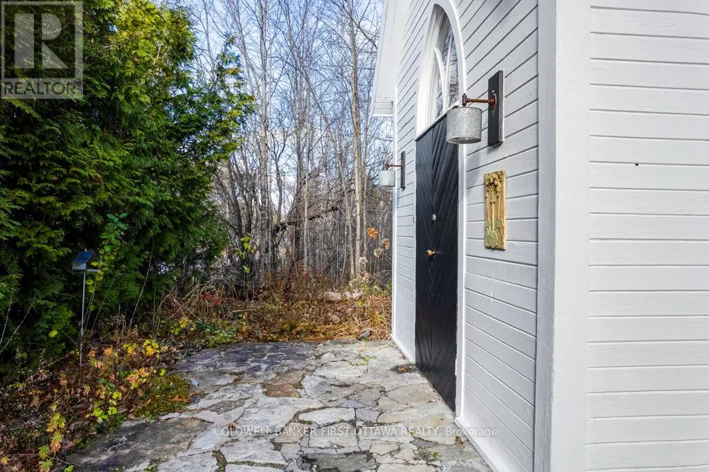 3886 STONECREST ROAD