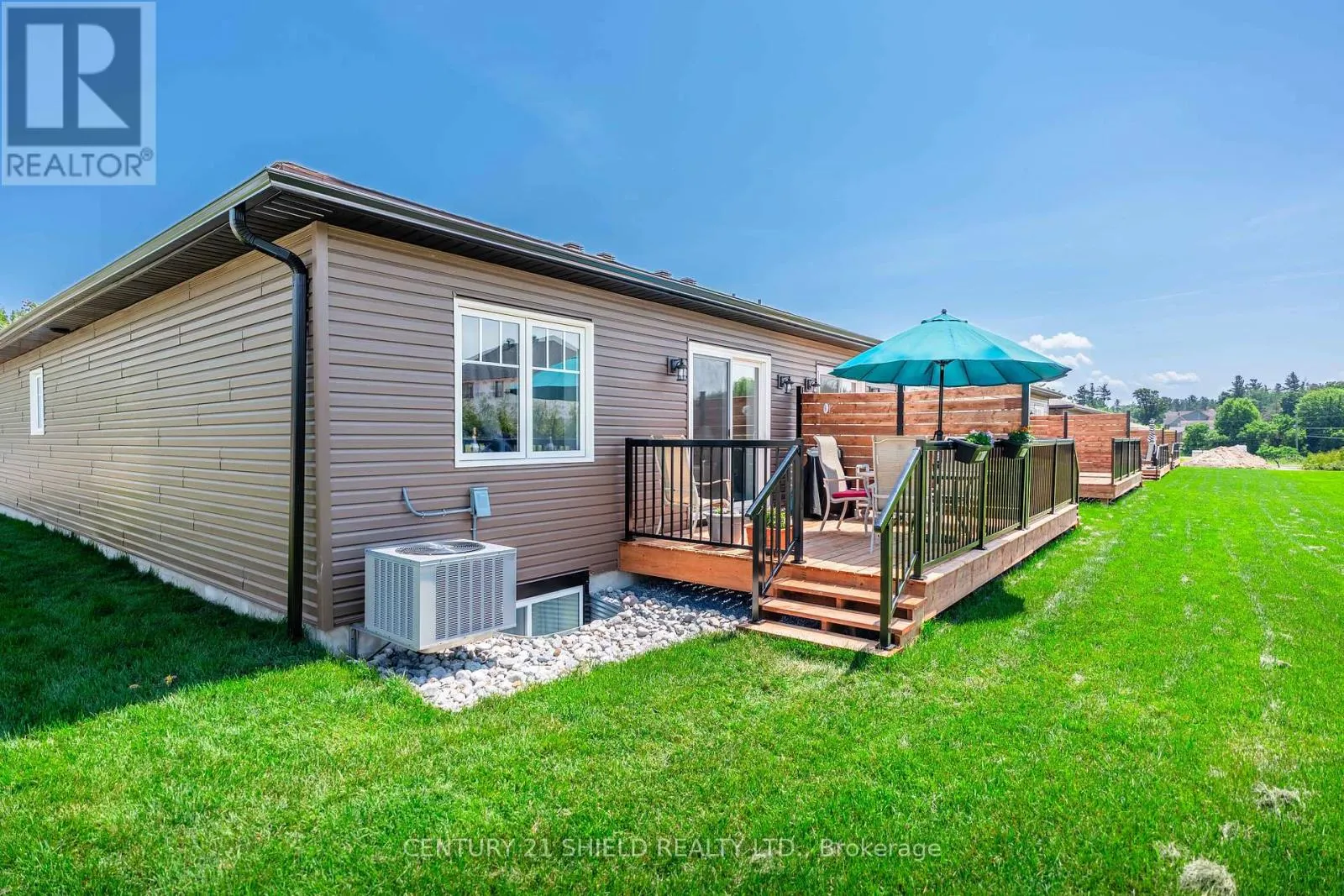 4 ERINDALE LANE