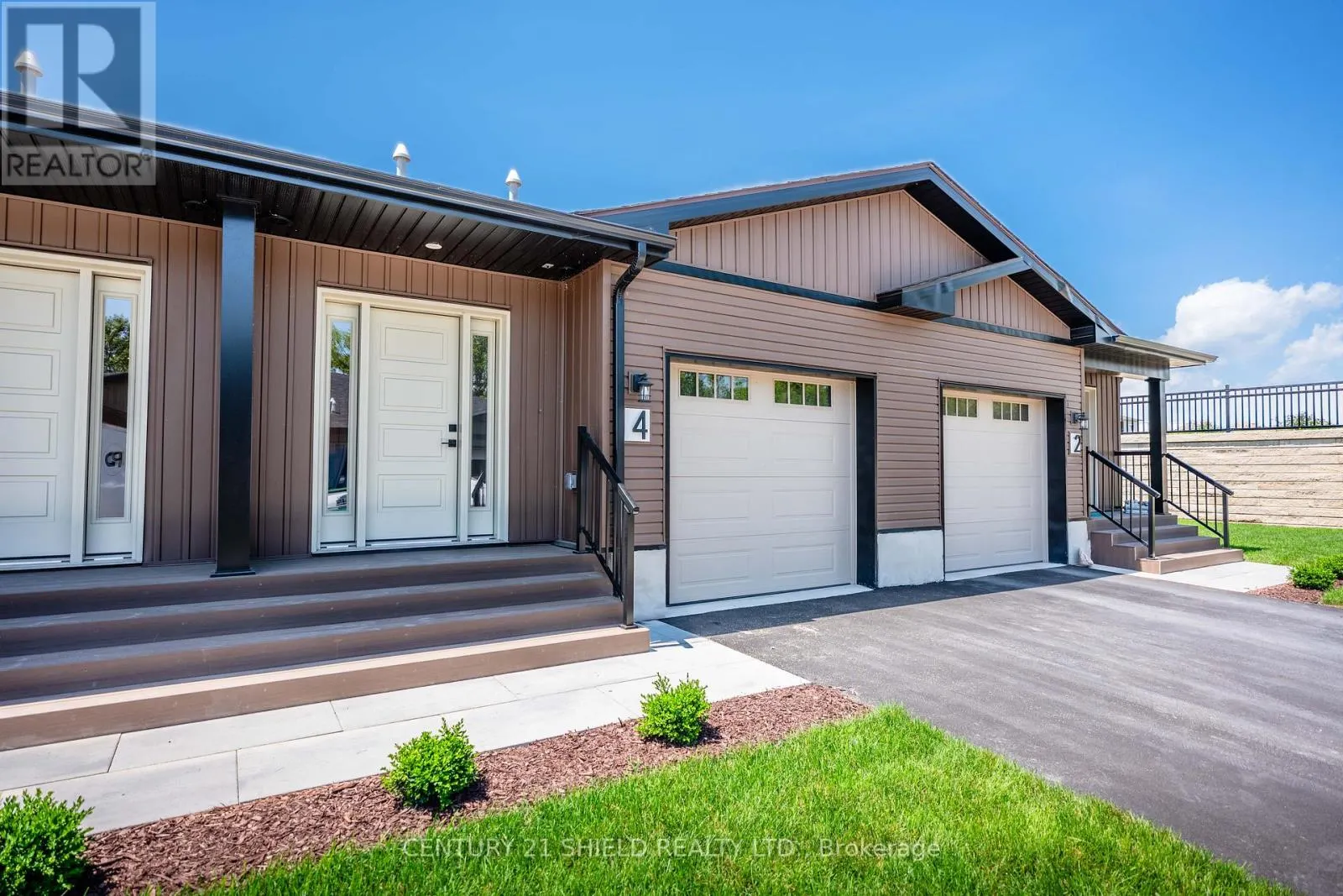 4 ERINDALE LANE