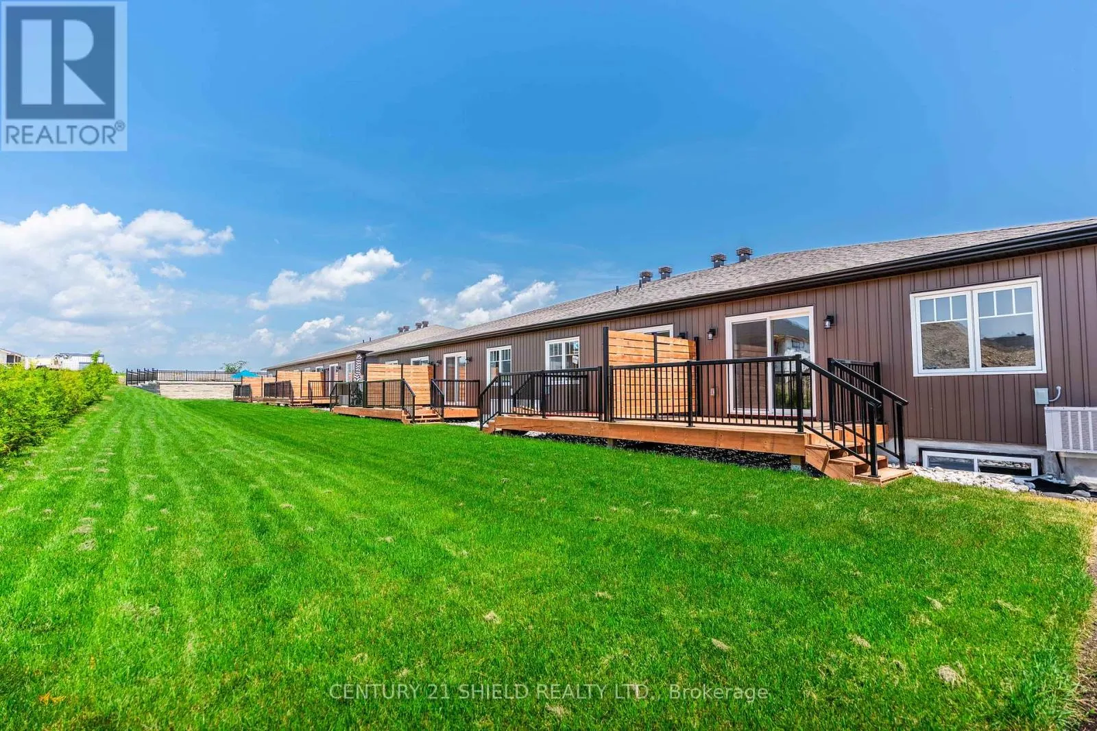 4 ERINDALE LANE