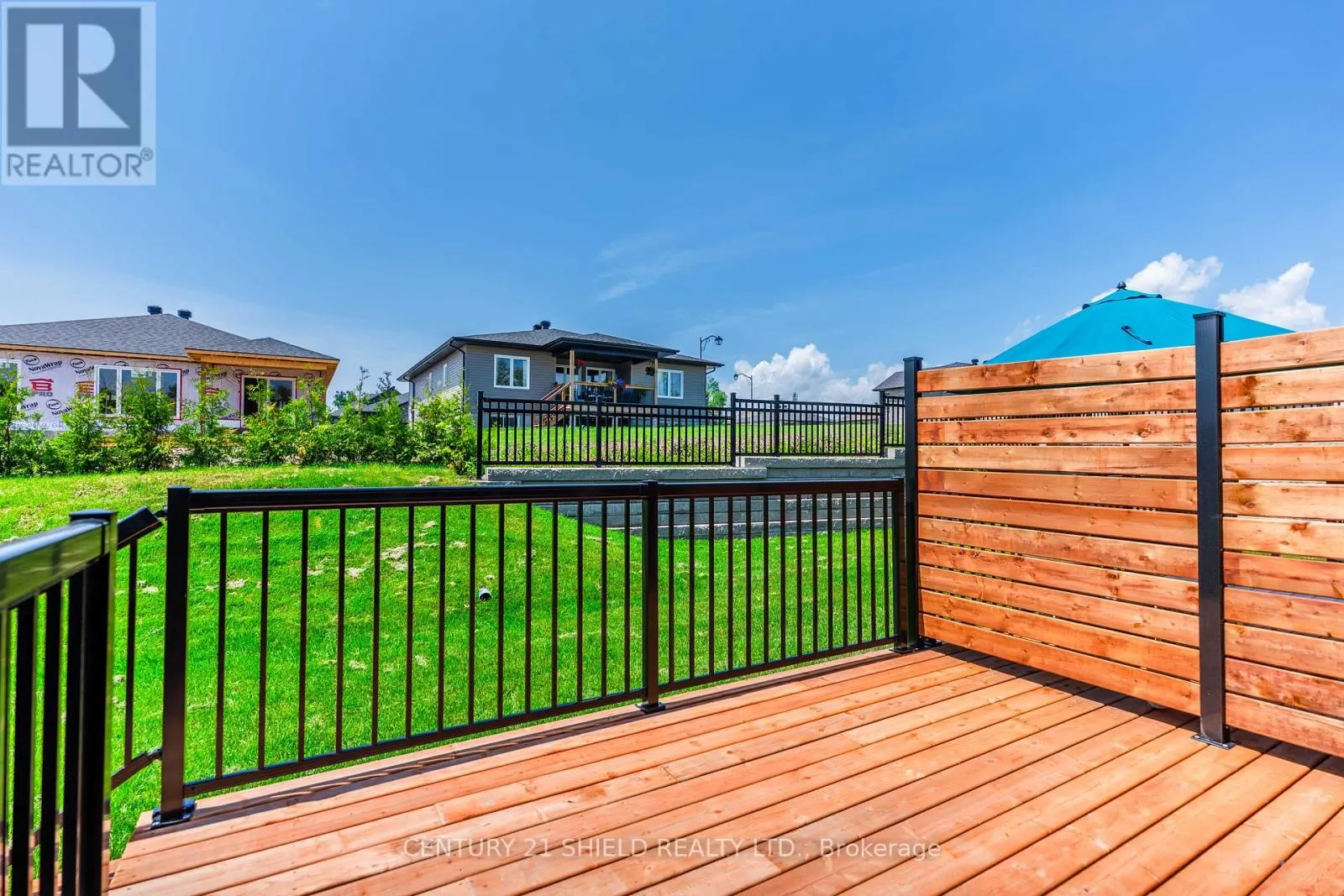 4 ERINDALE LANE