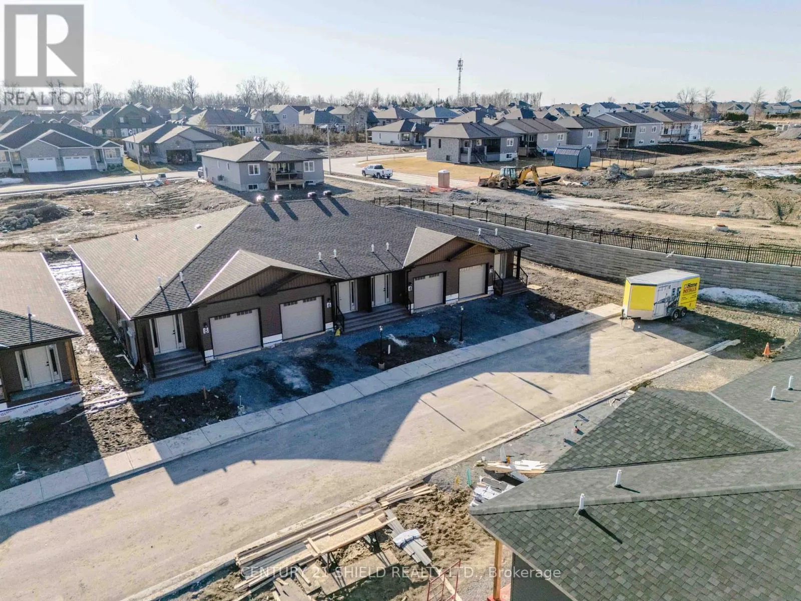 4 ERINDALE LANE