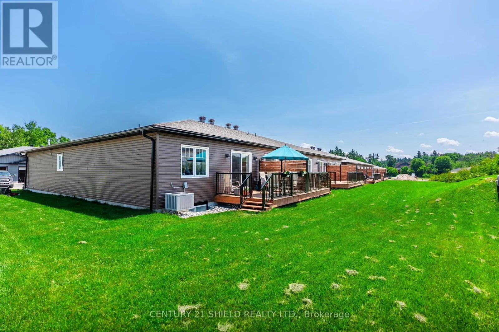 4 ERINDALE LANE