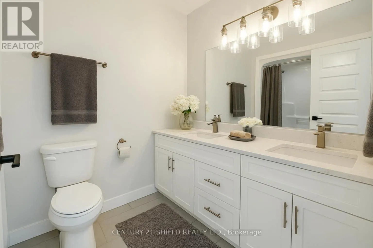 4 ERINDALE LANE