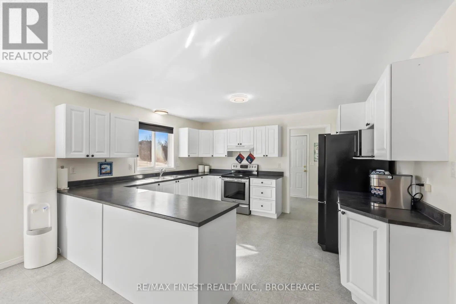 4360 ASHWOOD DRIVE
