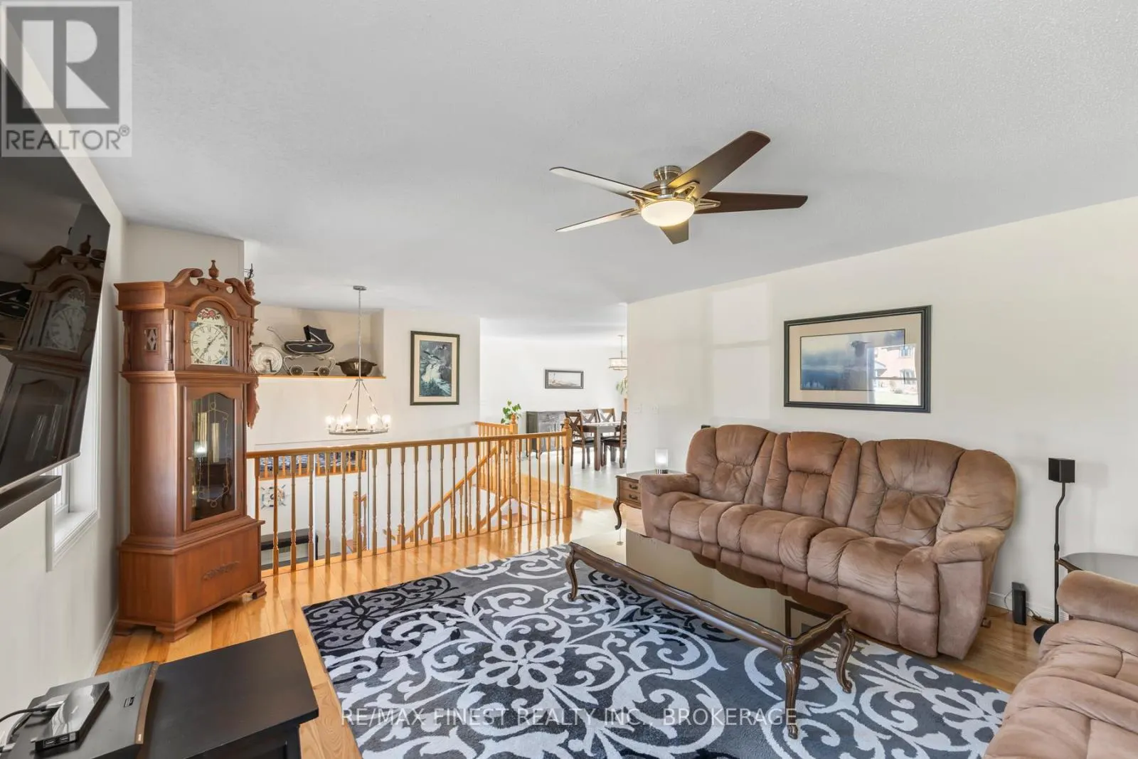 4360 ASHWOOD DRIVE