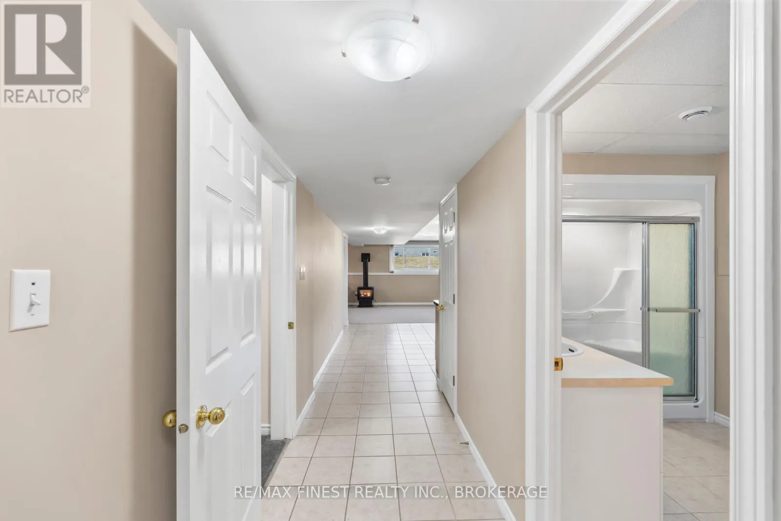4360 ASHWOOD DRIVE