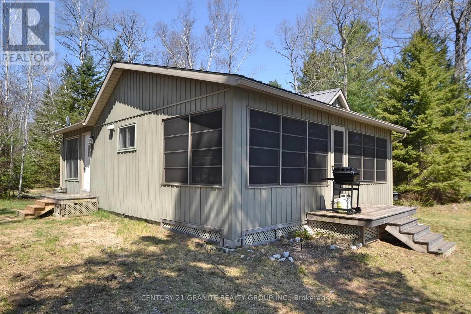 304 CENTRE ROAD