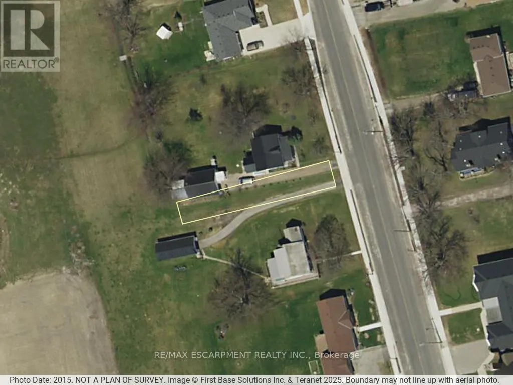 33.5 ERIE AVENUE N