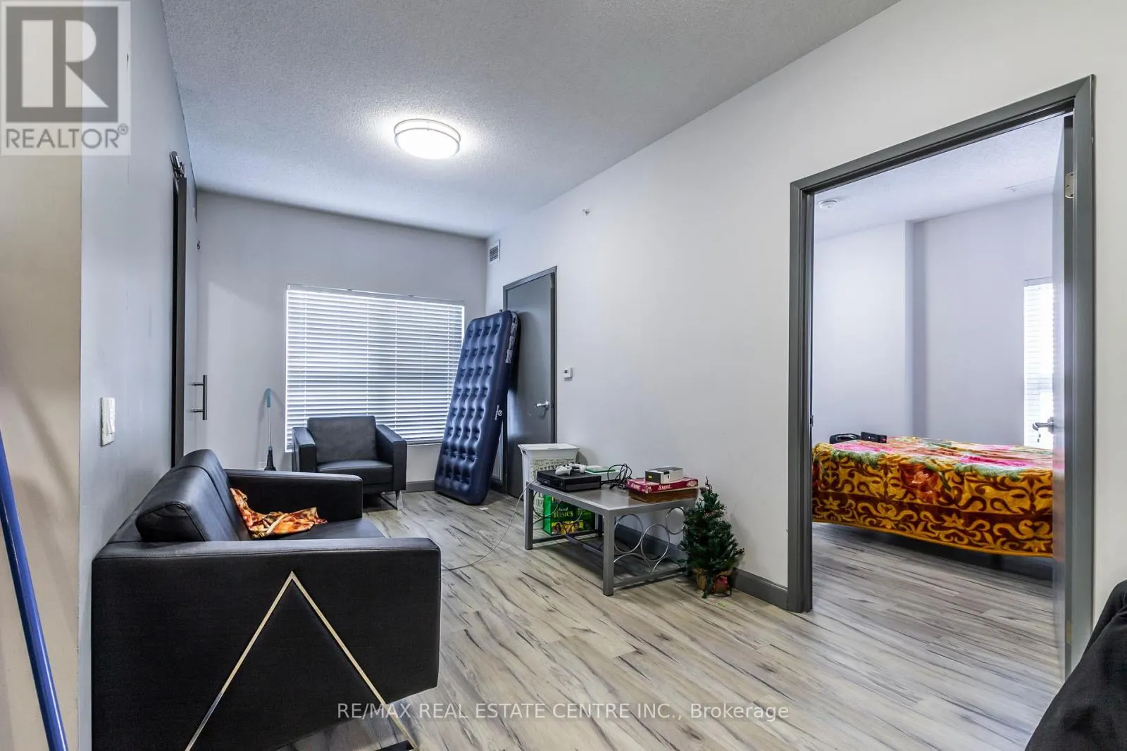 326 - 258C SUNVIEW STREET